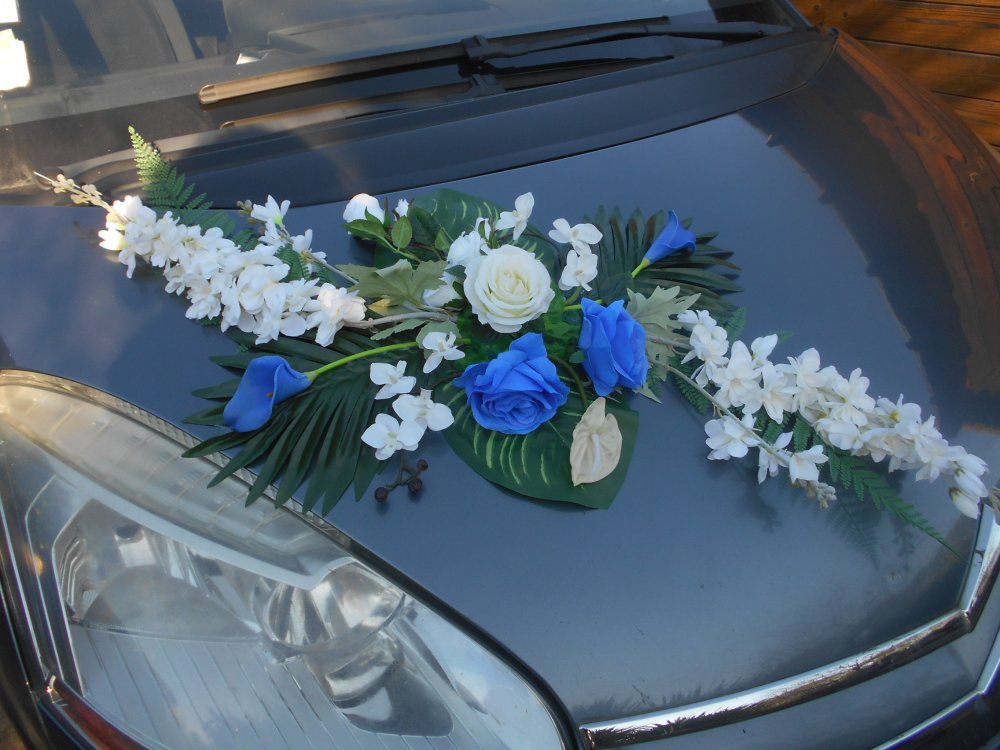 Décoration de voiture pour mariage - bleu roi et blanc - Un grand marché